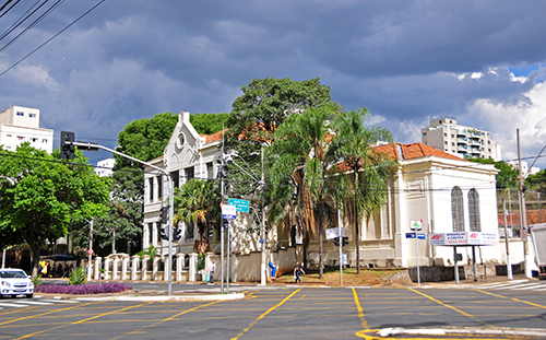 Casas e prédios